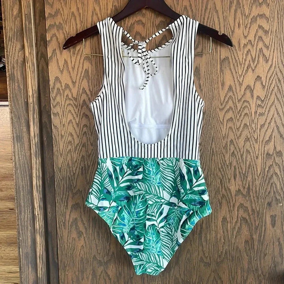 Cupshe STRIPED LEAFY ONE PIECE SWIMSUIT‎ - Picture 2 of 8